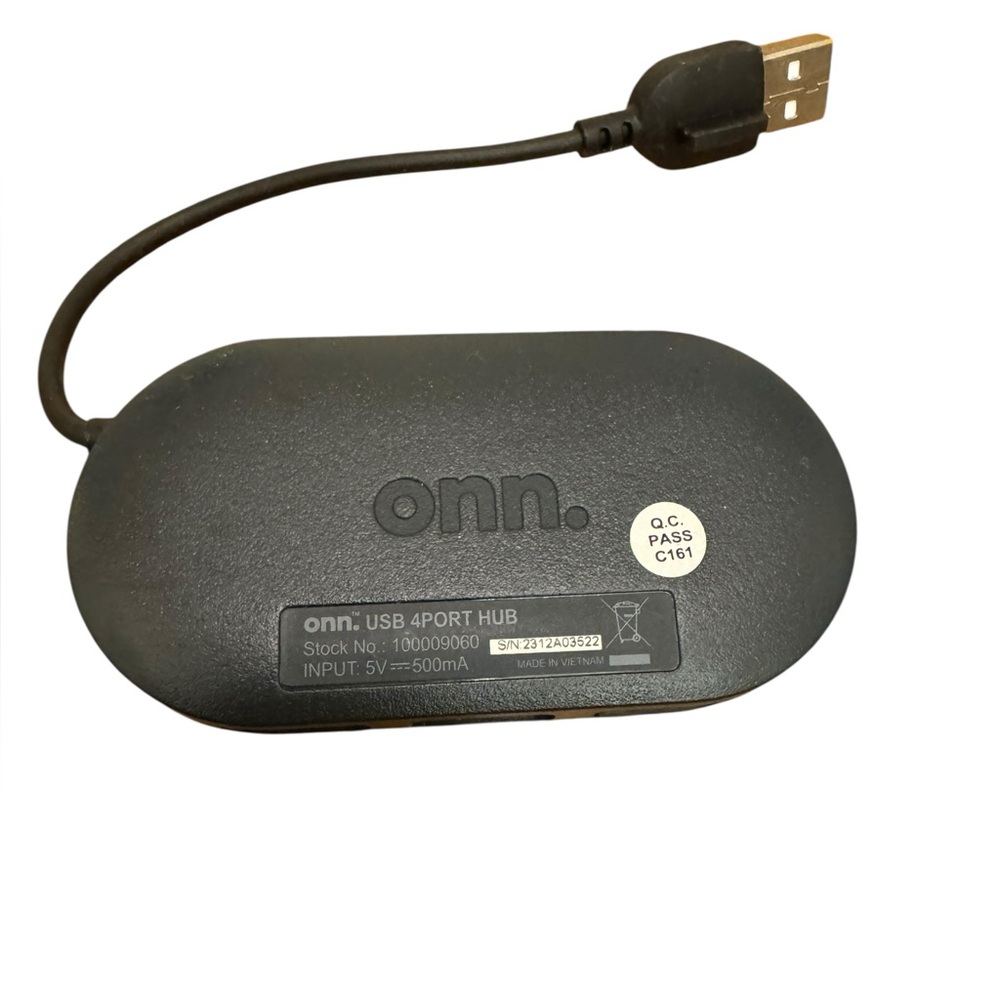 ONN USB Hub. Used.